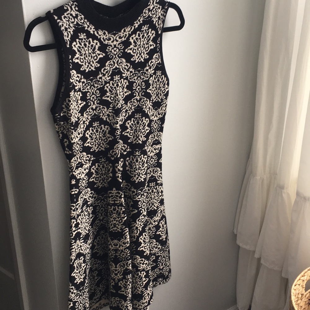 Sweater dress black and white size medium